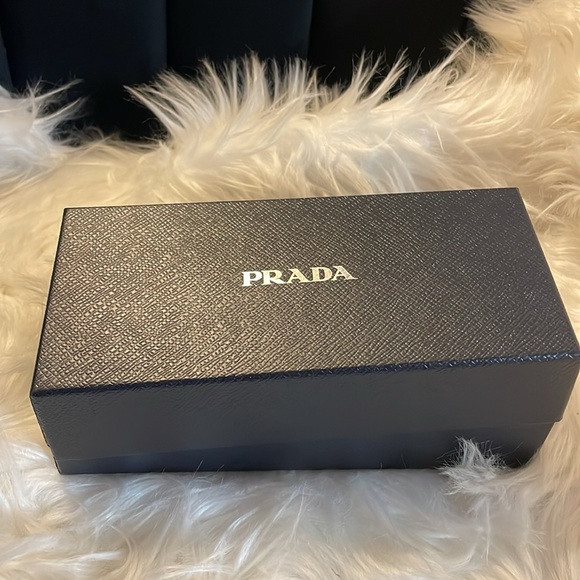 🍒RARE PRADA RED MARBLE ETRUSCAN MARBLE - brand new cat eye authentic Prada - Picture 12 of 15